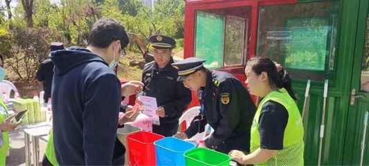 济南城管 以精细化管理提升城市形象，用心服务守护城市环境